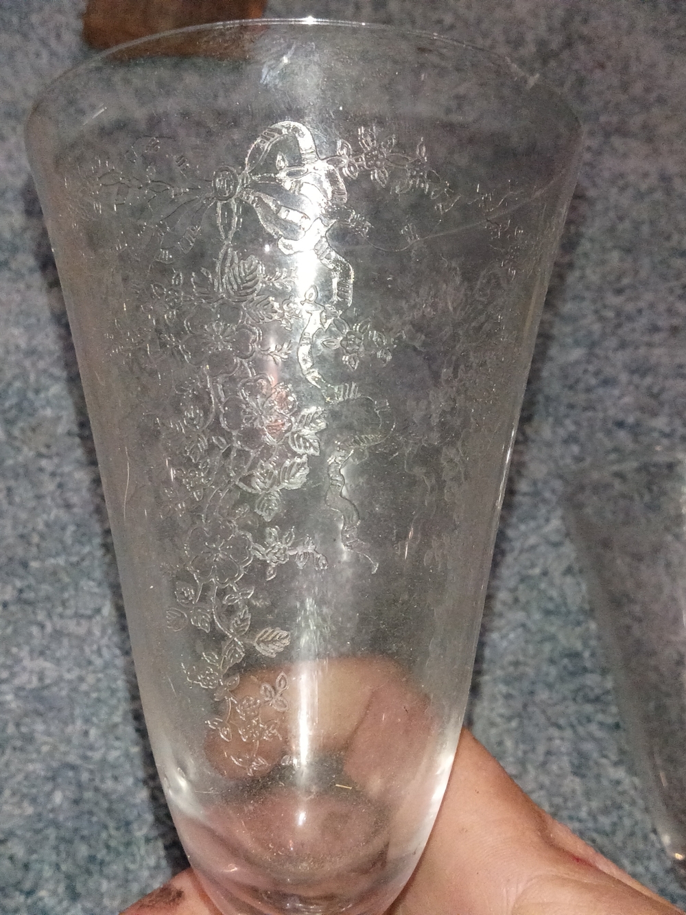 Delicate Etched Clear Glass Vase with Floral Ribbon Motif